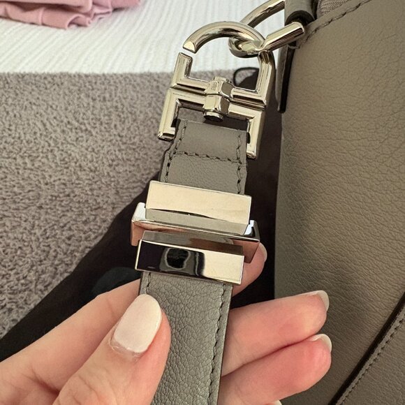 Givenchy Antigona Small Handbag - Picture 7 of 16